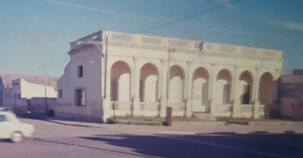 Revelan una foto inédita del antiguo edificio de la Escuela Técnica de San Lorenzo