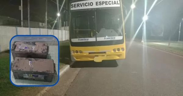 Timbúes: robaron las baterías de un colectivo y las dejaron abandonadas en la calle