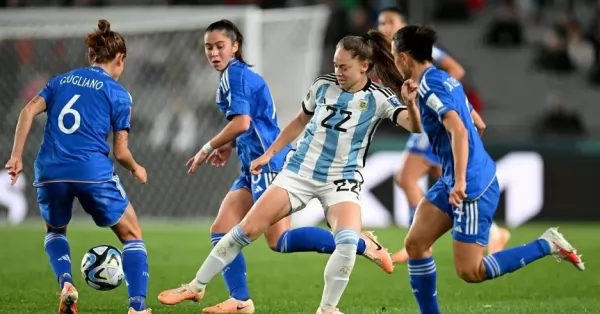 Argentina perdió ante Italia en su primer partido del mundial femenino