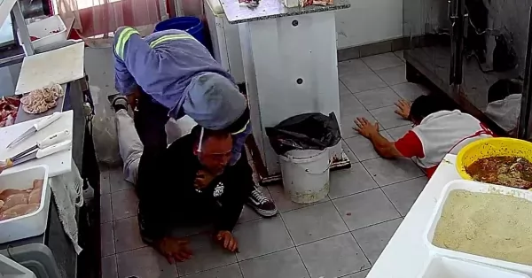 Violento robo en una carnicería de Bermúdez: redujeron a carniceros y clientes y se llevaron la recaudación