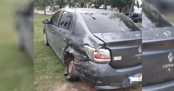 Un automóvil despistó en la autopista y asegura haber sido golpeado por una camioneta 