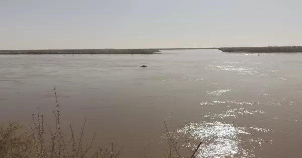 Crece el río Paraná de a dos centímetros por día