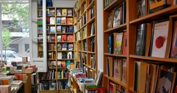 Librerías locales se ponen en alerta ante las modificaciones que Milei plantea hacia la Ley de Libros