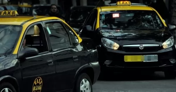 Taxis también se suman al paro de transporte del martes