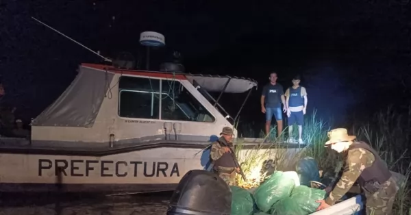  Prefectura secuestró en Corrientes un cargamento de más de 320 kilos de cogollos