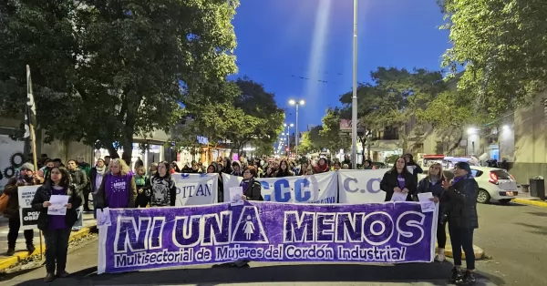 Ni una Menos en San Lorenzo: marcha y reclamo por 15 crímenes vinculados a la violencia machista