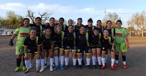 Fútbol femenino: Vila, Catalina y Argentino comparten la punta del Torneo Clausura