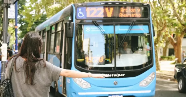 Los colectivos del transporte urbano de pasajeros serán gratuitos en Rosario durante el Día de la Bandera