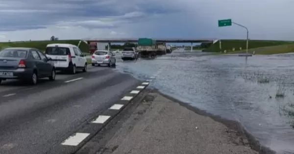 La ruta 9 seguirá cortada al menos por 10 días más por los daños causado en uno de los puentes