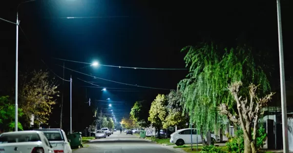 San Lorenzo sumó luces led en otras 20 cuadras de los barrios Villa Felisa y José Hernández