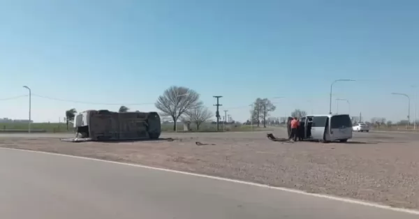 Se accidentó el intendente de Gálvez en el cruce de las rutas provinciales 80s y 10s