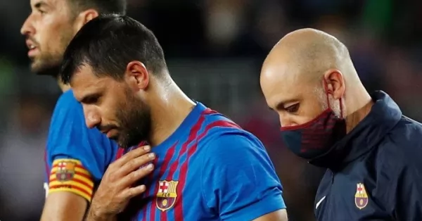 Kun Aguero recibió mensajes de apoyo tras su diagnóstico de un problema cardiáco que lo aleja de las canchas