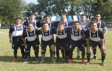 Alba se quedó con el duelo de campeones y sigue en la Copa Federación 