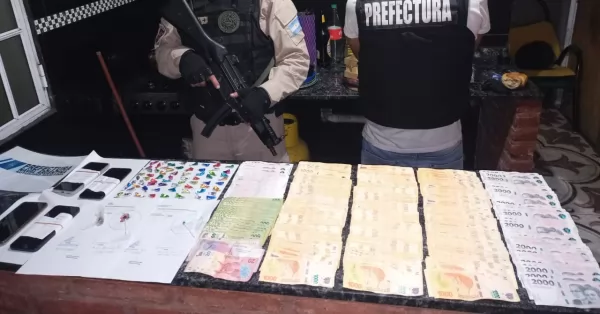 Allanamientos en Rosario: detuvieron a tres dealers y secuestraron cocaína y marihuana