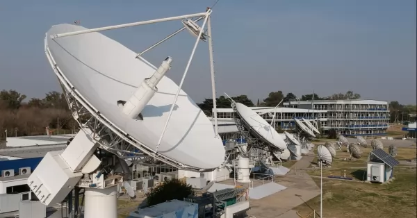 El Gobierno profundiza el ajuste: los medios de comunicación pagarán IVA y se privatiza el espectro de ARSAT