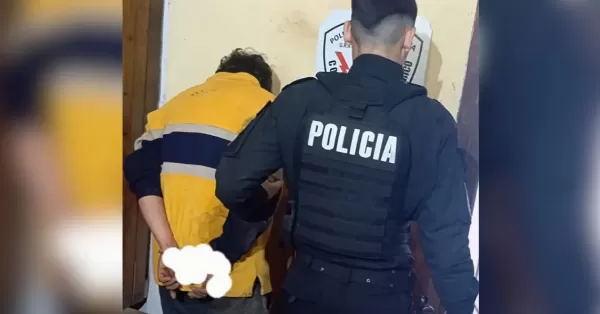 Beltrán: llevaba un rollo de alambre presuntamente robado, intentó escapar y se cayó de un tapial 