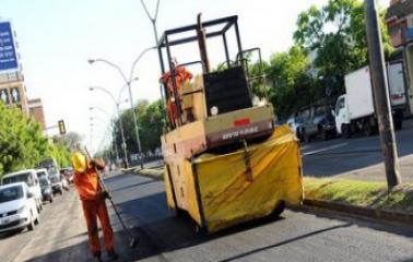 Plan de bacheo para las calles rosarinas.