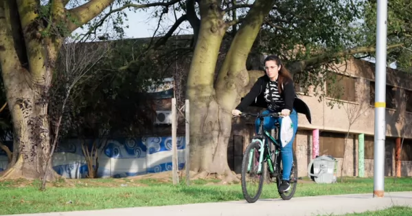 Nueva bicisenda en bulevar Eva Perón de San Lorenzo