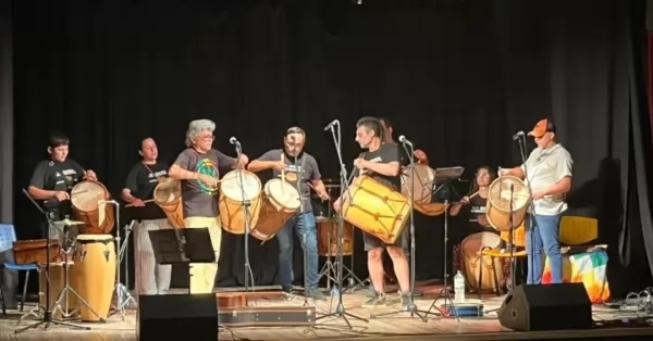 Los Bombos Sanmartinianos presentan temas propios en un show apuntado al “nuevo folklore” 