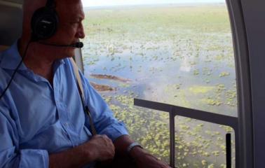 Bonfatti sobrevoló la zona afectada por las inundaciones