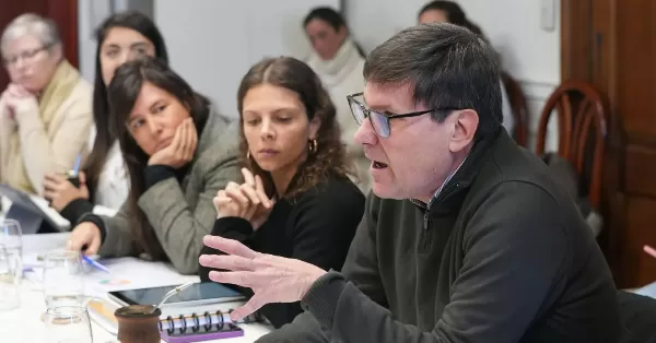 Goity pidió a la Legislatura involucrarse en la alfabetización: “Es un problema crítico que debemos resolver entre todos”