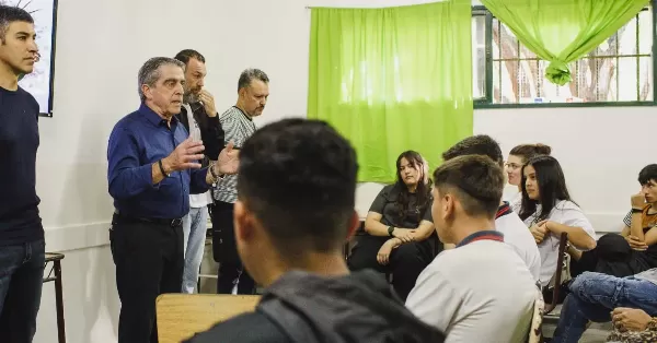 Traferri insiste con brindarles herramientas a los jóvenes emprendedores santafesinos