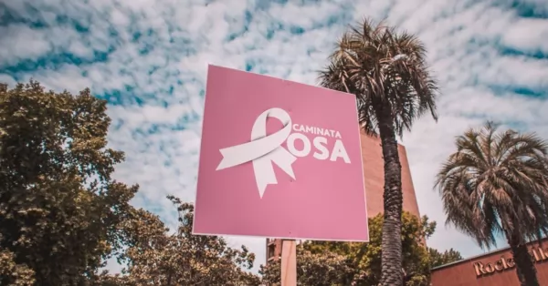 Ricardone: Caminata Rosa por la prevención del cáncer de mamá