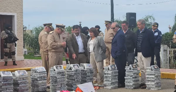 Bullrich brindó detalles del histórico operativo antidroga en el Puerto de Vicentin: “Es un éxito para la Argentina”