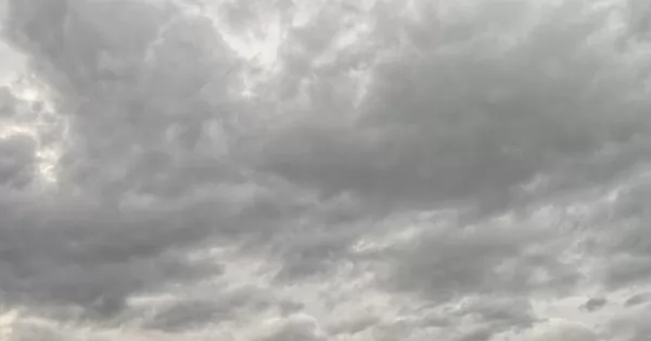 El cielo se nubla y la temperatura sube grado a grado