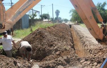 Conectaron cloacas en Falucho al 1900