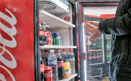 Kiosqueros advierten por la falta de gaseosas Coca Cola 