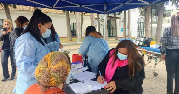 San Lorenzo: vuelven los controles médicos gratuitos al Paseo del Pino