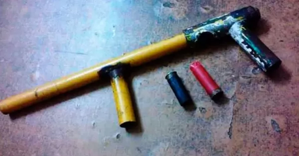 Santiago del Estero: un adolescente de 12 años llevó una tumbera a la escuela