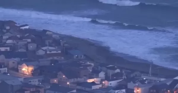 Terremoto en Japón sacudió la costa del pacífico y generó grandes olas