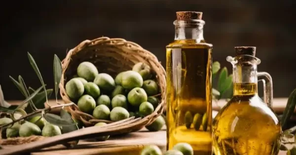 ANMAT prohíbe un aceite de oliva ilegal que se vendía por internet con registros falsos