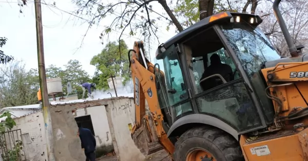 Rosario: demolieron tres nuevos bunkers de venta de drogas