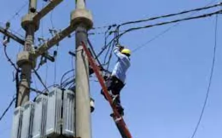 Granadero Baigorria: Arrojaron boleadoras a un transformador y media ciudad quedó sin energía eléctrica