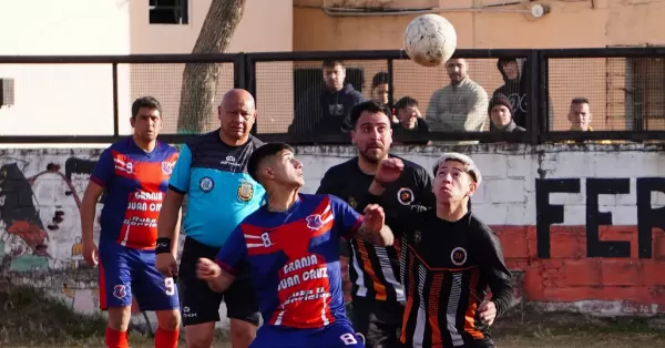 Liga Sanlorencina: con la cima en juego y la tabla ajustada, se juega la duodécima fecha del campeonato