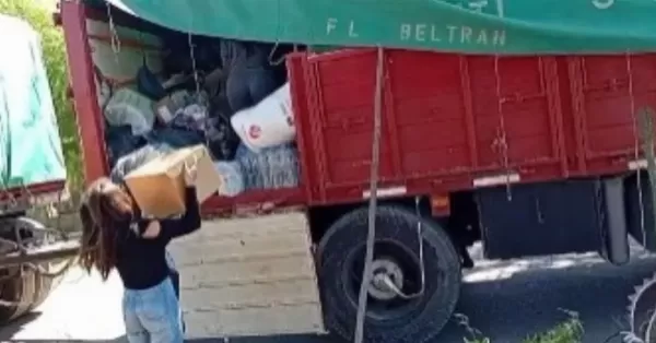 Un camión cargado de donaciones juntadas por los vecinos viajará a Bahía Blanca por las inundaciones