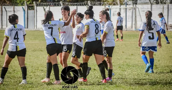 Fútbol femenino: Santa Catalina lidera tras completarse la fecha 7  