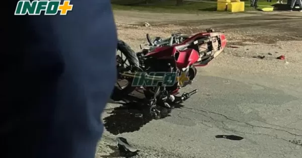 Un joven se encuentra grave tras chocar su moto con una camioneta en Pueblo Andino