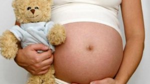 Negaron el aborto a una niña de 12 años embarazada de gemelos por una violación