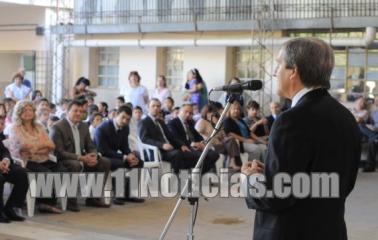 Inauguraron un salón con sistema digital móvil en la Escuela “Carlos Benielli”