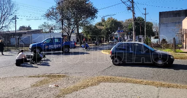 Un auto y una moto chocaron en Puerto General San Martín 
