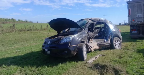 Accidente fatal en la Ruta 34: dos muertos tras un choque entre un auto y un camión en Centeno