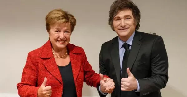 Llega el FMI al rescate electoral: Aprobaron un nuevo desembolso por 2 mil millones de dólares