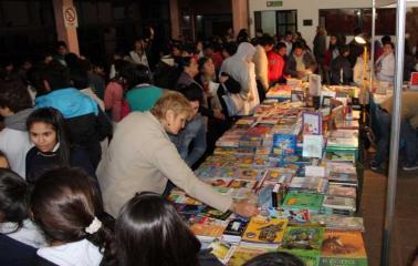 Se puso en marcha la 8ª Feria del Libro Regional en San Lorenzo