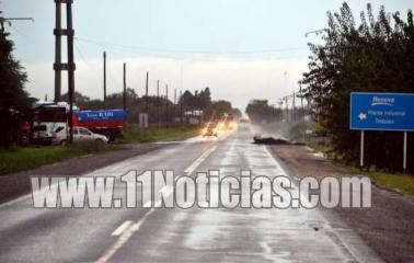 Continúa el paro de transportistas en todo el país.