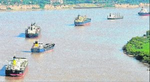 La Intersindical lanzó una huelga en apoyo a marítimos, recibidores de granos y aceiteros