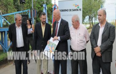 Entrega de aportes del Fondo de Obras Menores a Capitán Bermúdez